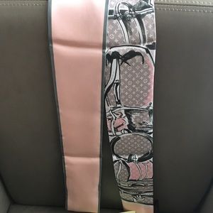 Authentic Louis Vuitton Trunk Bandeau